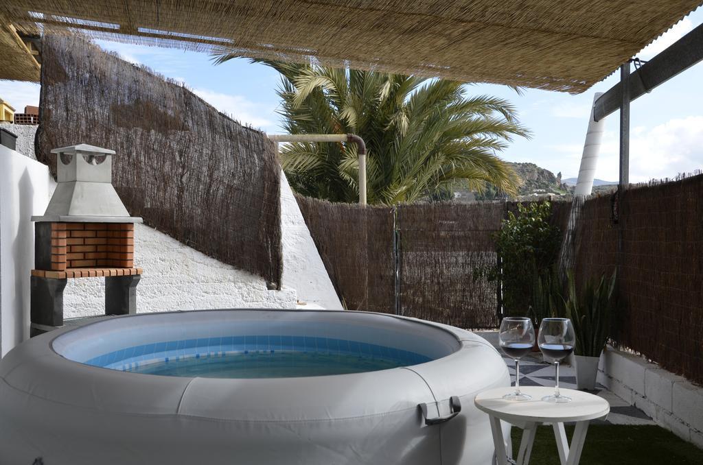 Cortijo Rural El Escondite 베르하 외부 사진